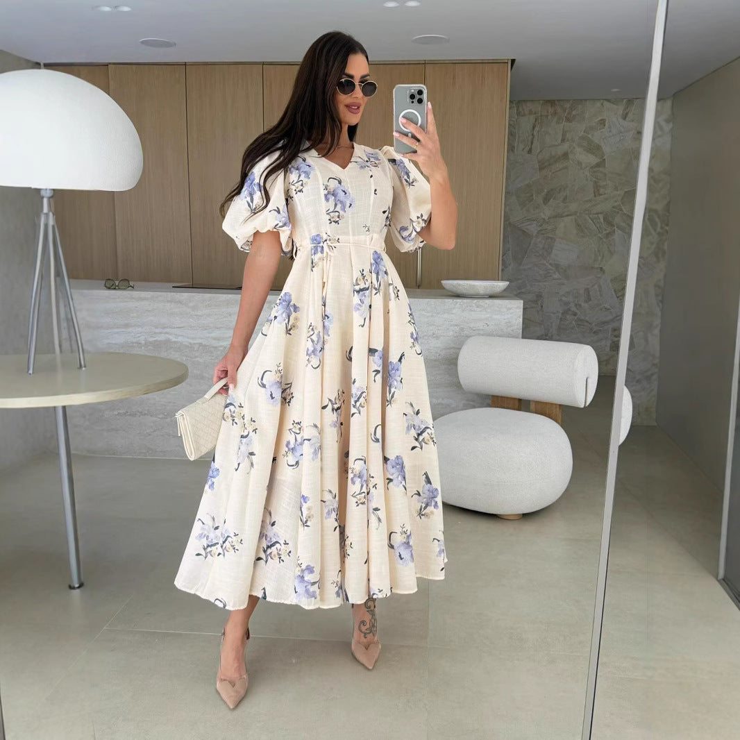 Women's maxi dress with floral patterns and puff sleeves Chic und Stil