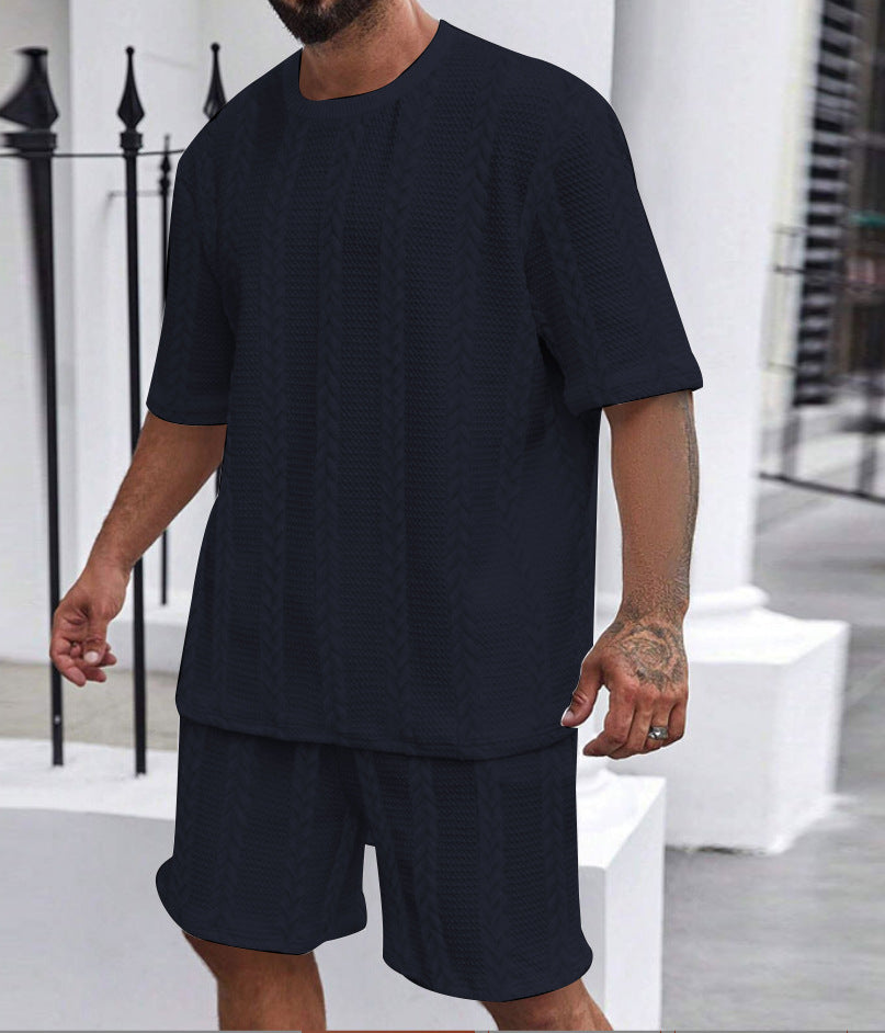 Hommes ensemble en tricot confortable avec haut court et shorts Chic und Stil