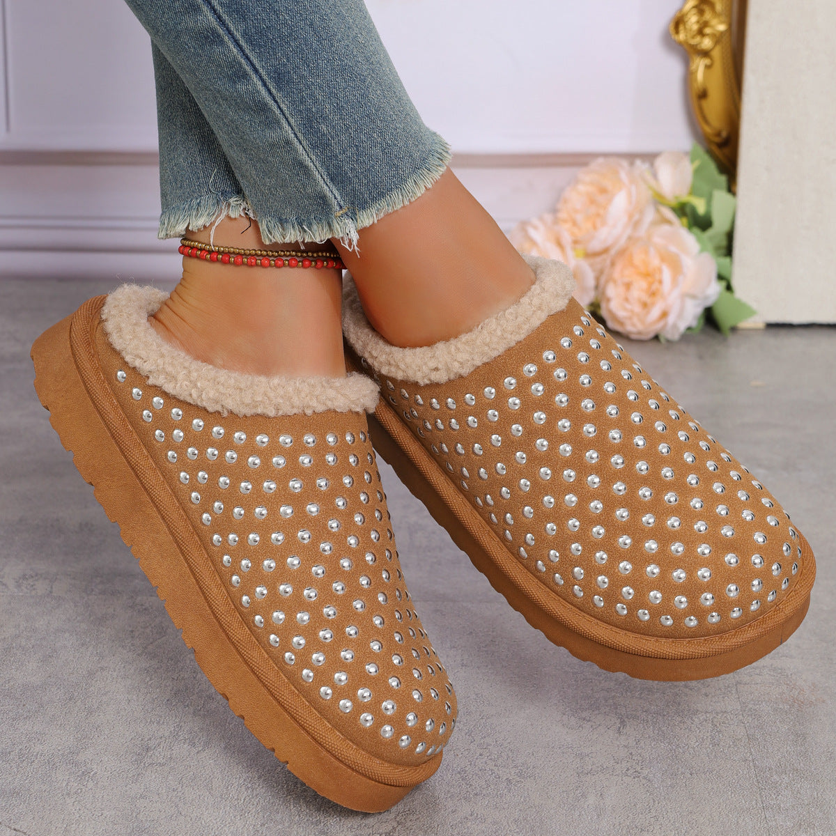Chaussons pour femmes avec des accents scintillants et une doublure douillette Chic und Stil