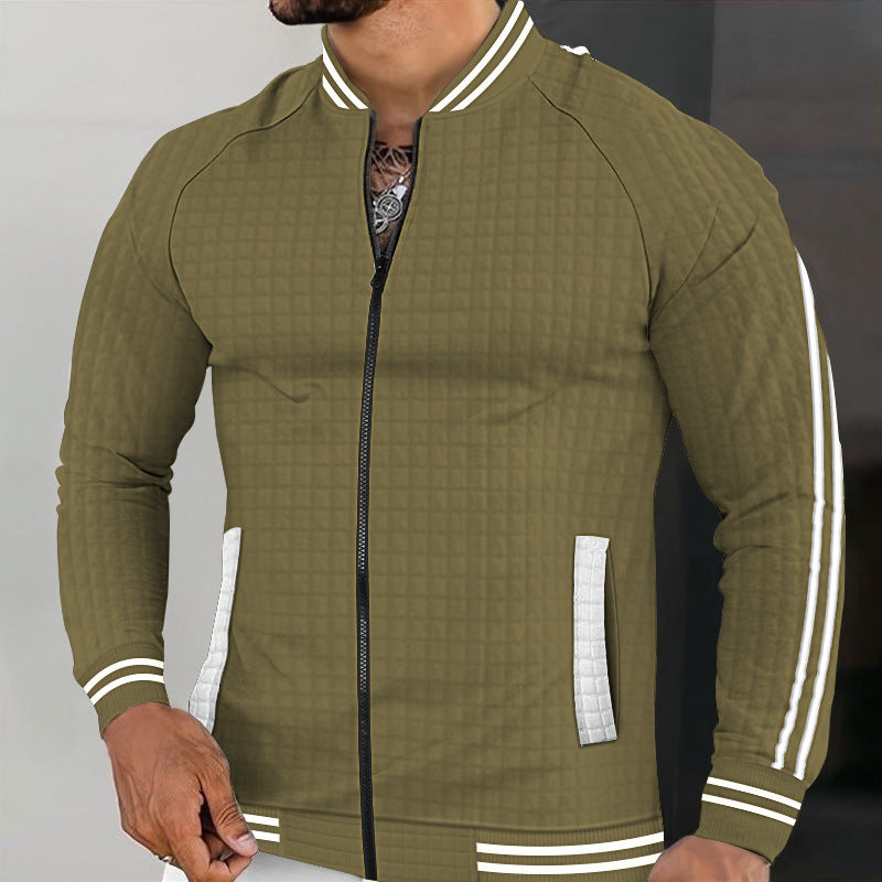 Veste matelassée sportive pour hommes avec un design structuré et des poches zippées latérales Chic und Stil