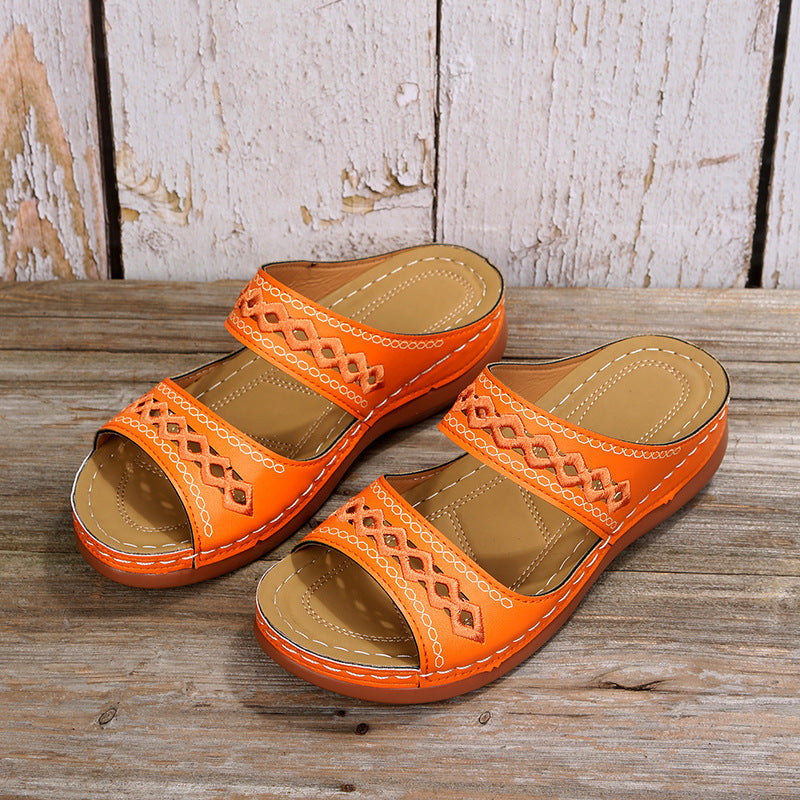 Sandales confortables pour femmes avec sangles réglables et semelle ergonomique Chic und Stil