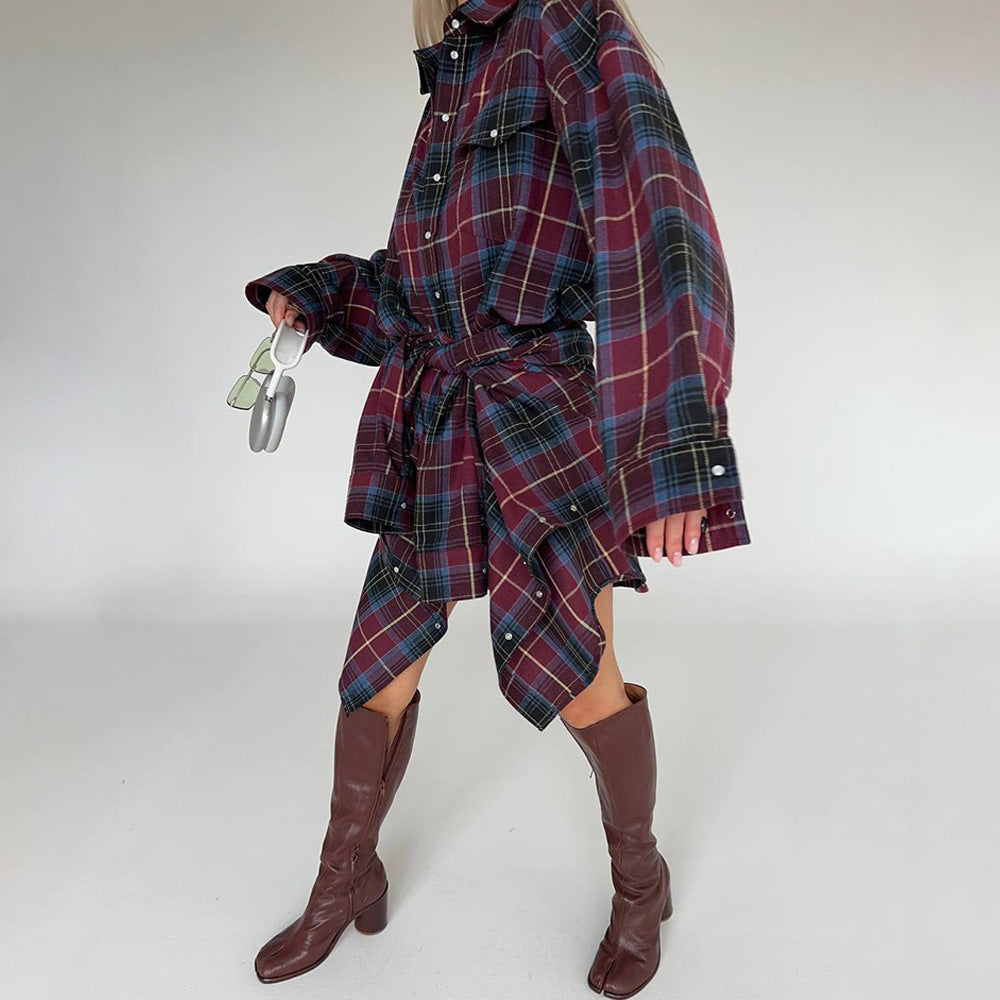 Chemise carrée surdimensionnée pour femmes avec coupe drapée et détails à pression Chic und Stil