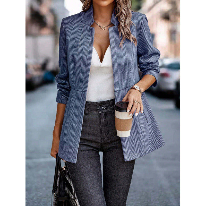 Blazer tendance matelassé pour femmes avec coupe décontractée et forme de col élégante Chic und Stil