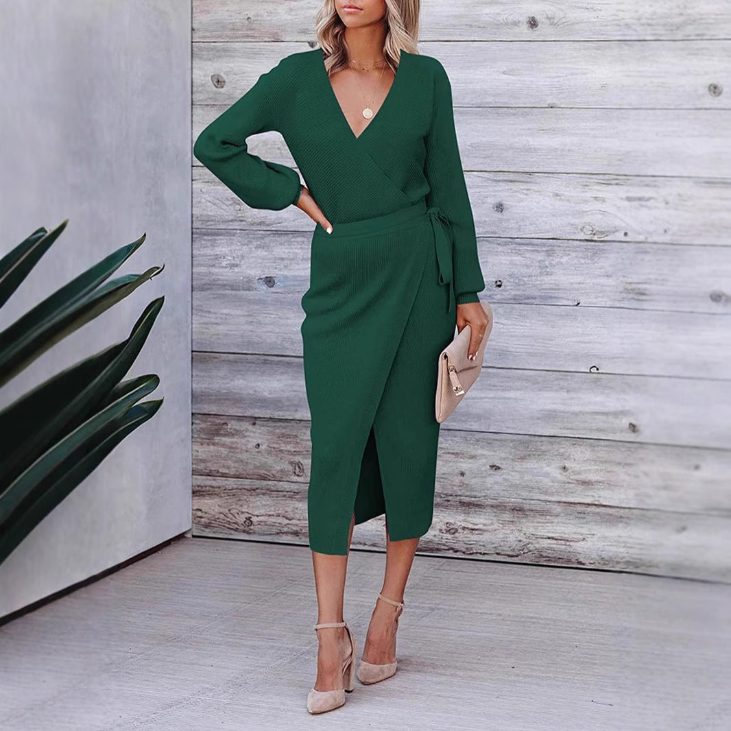 Robe portefeuille pour dames avec une élégante texture côtelée et des détails modernes Chic und Stil