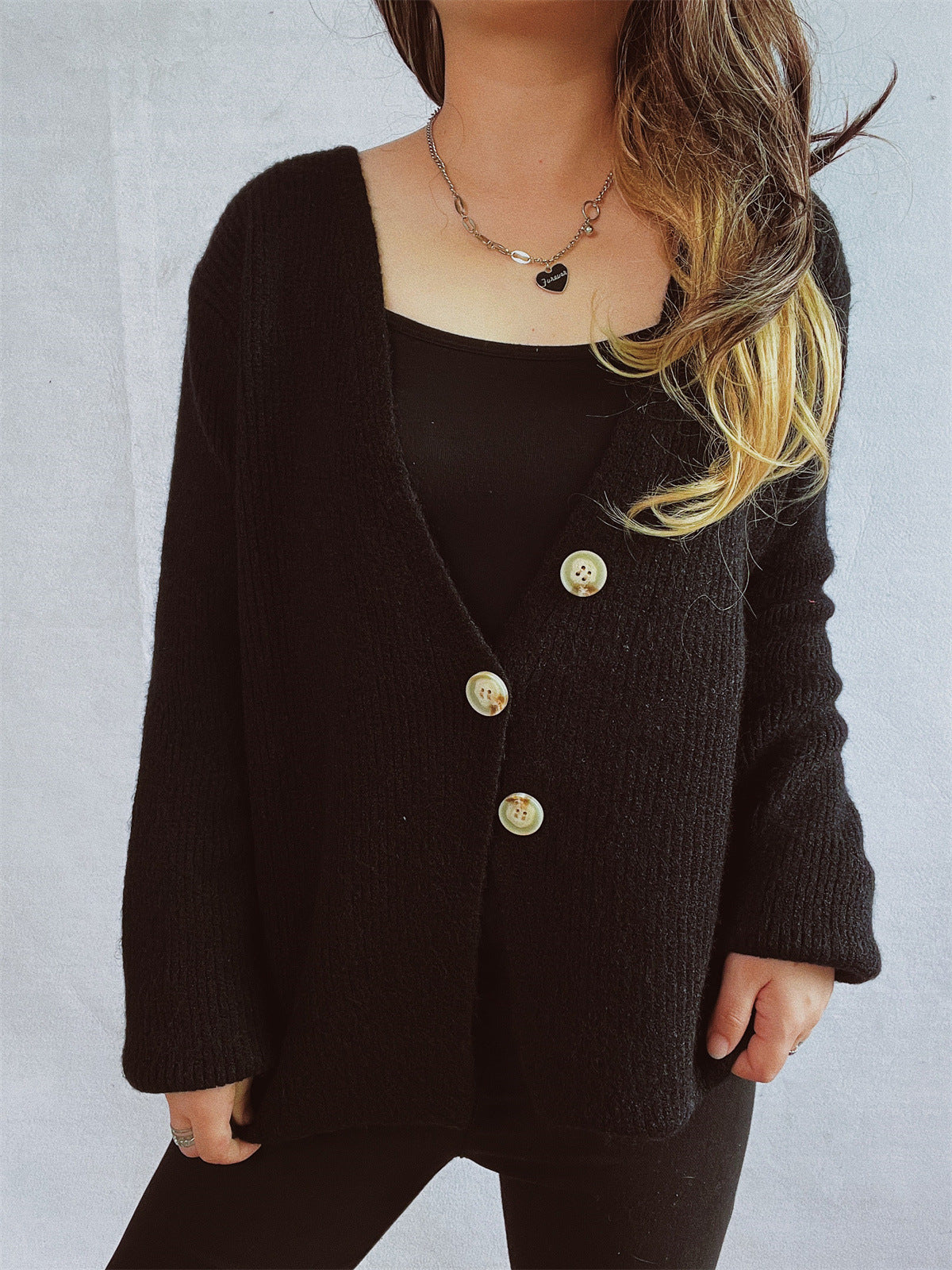Cardigan en tricot décontracté pour femmes avec détails de boutons décoratifs Chic und Stil