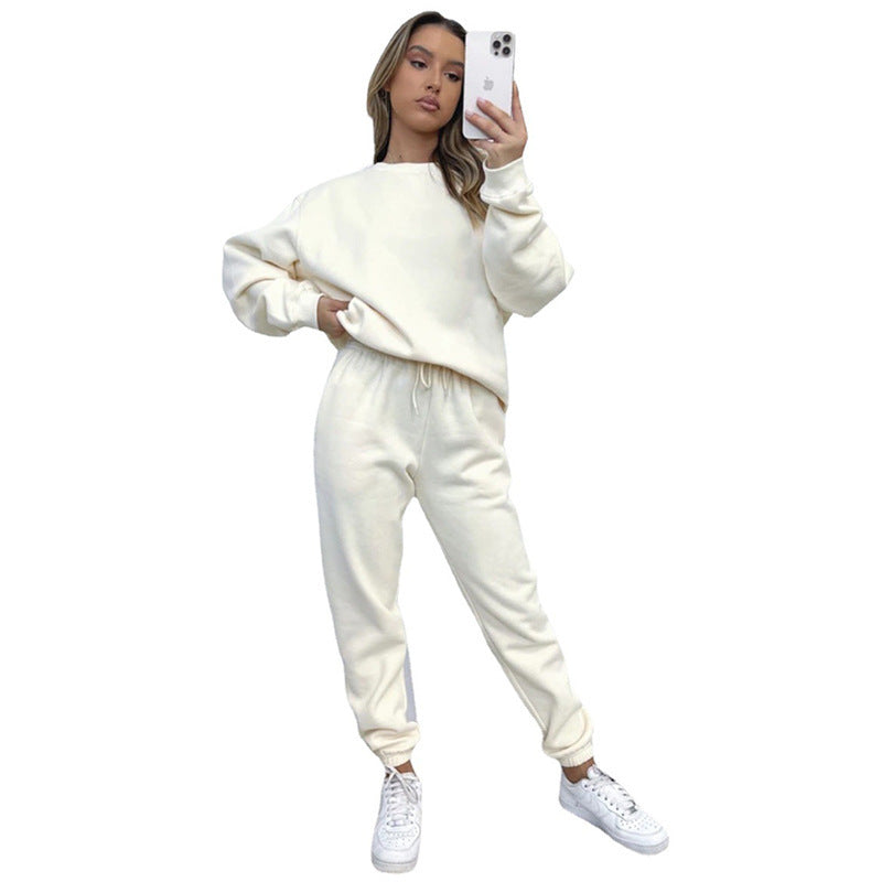 Women's comfortable sweatshirt and jogging pants set - Chic and stylish leisure set