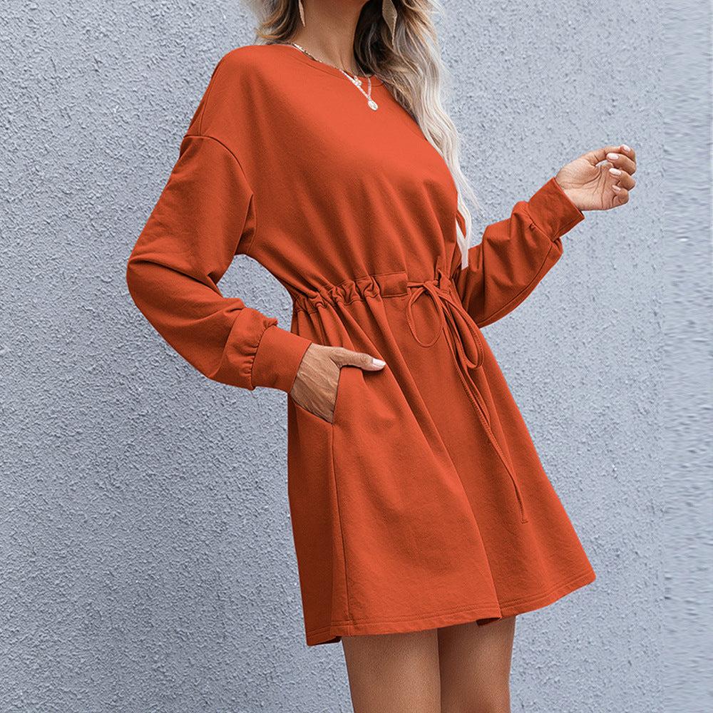 Robe sweat décontractée pour femmes avec lacets pratiques à la taille et poches latérales Chic und Stil