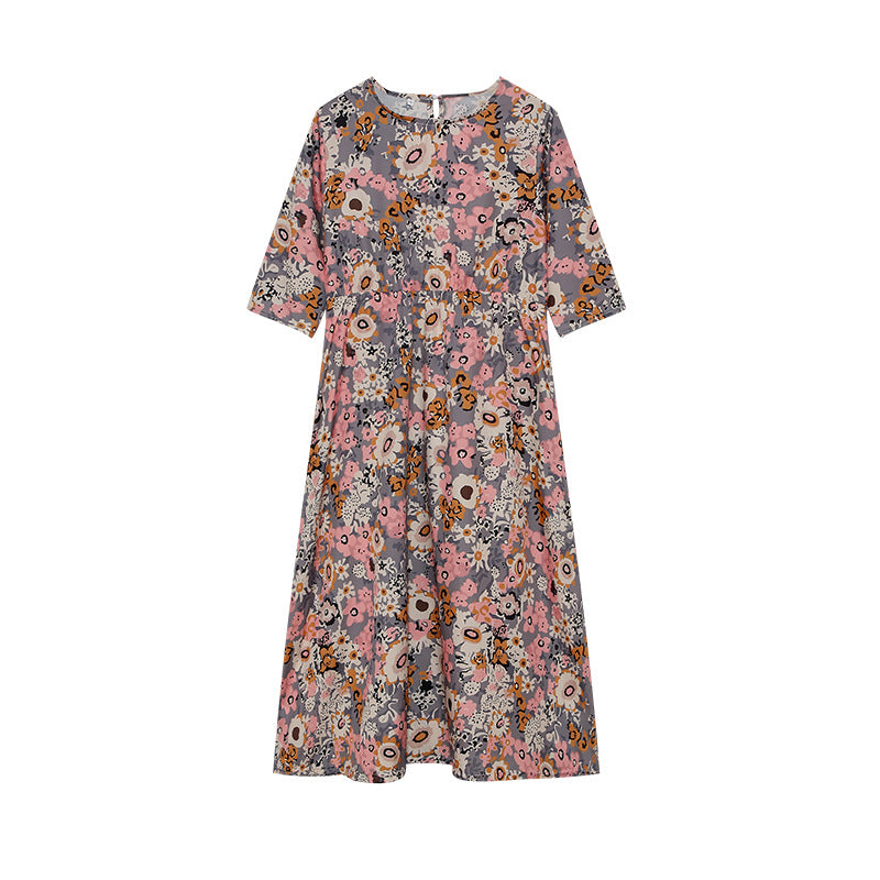 Robe midi florale fluide pour femmes chic et stylée