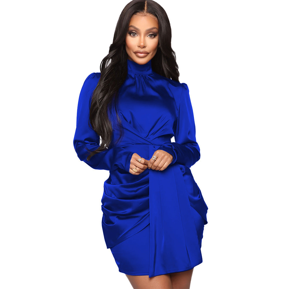 Robe mini élégante à manches longues en satin avec volants pour femmes Chic und Stil