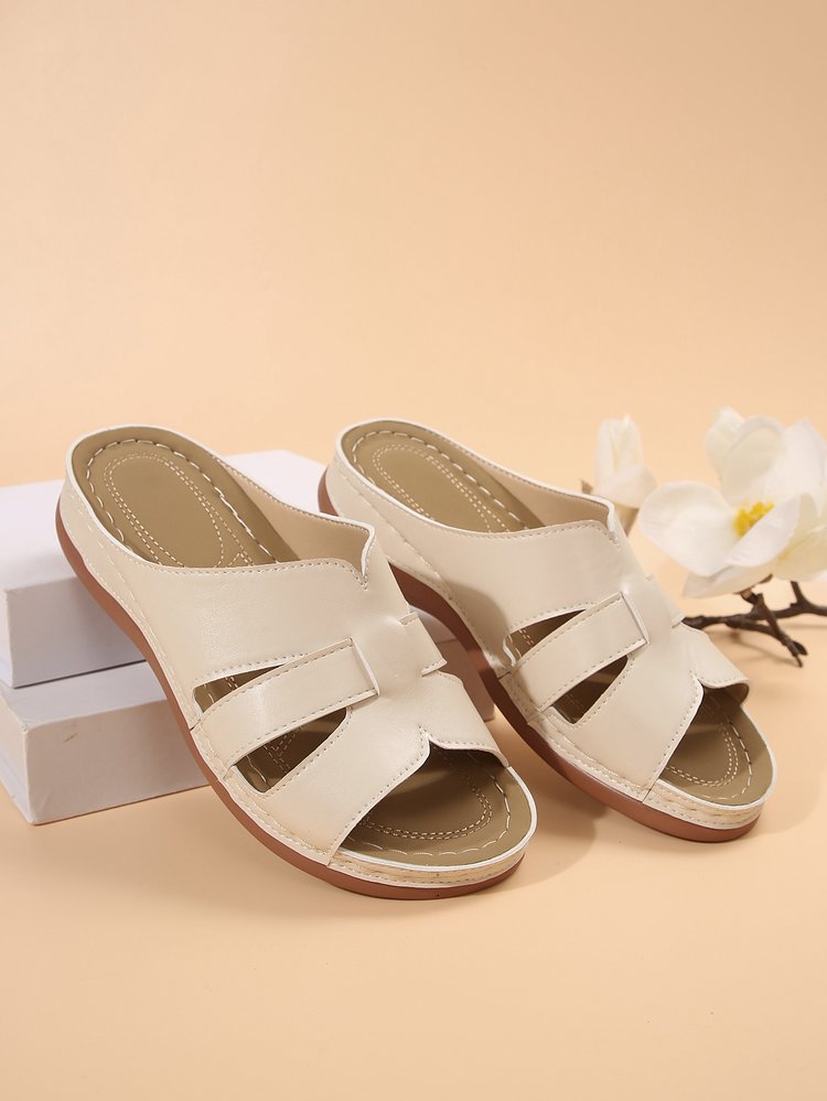 Comfortable slippers for ladies with ergonomic sole and trendy bands Chic and Style