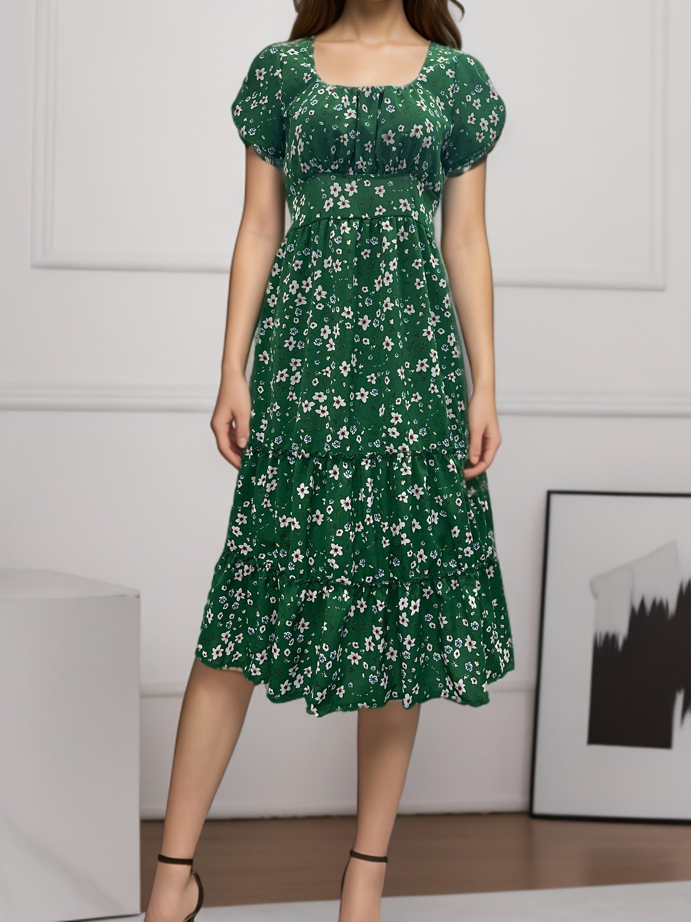 Chic and Stylish Women's Layered Floral Midi Dress