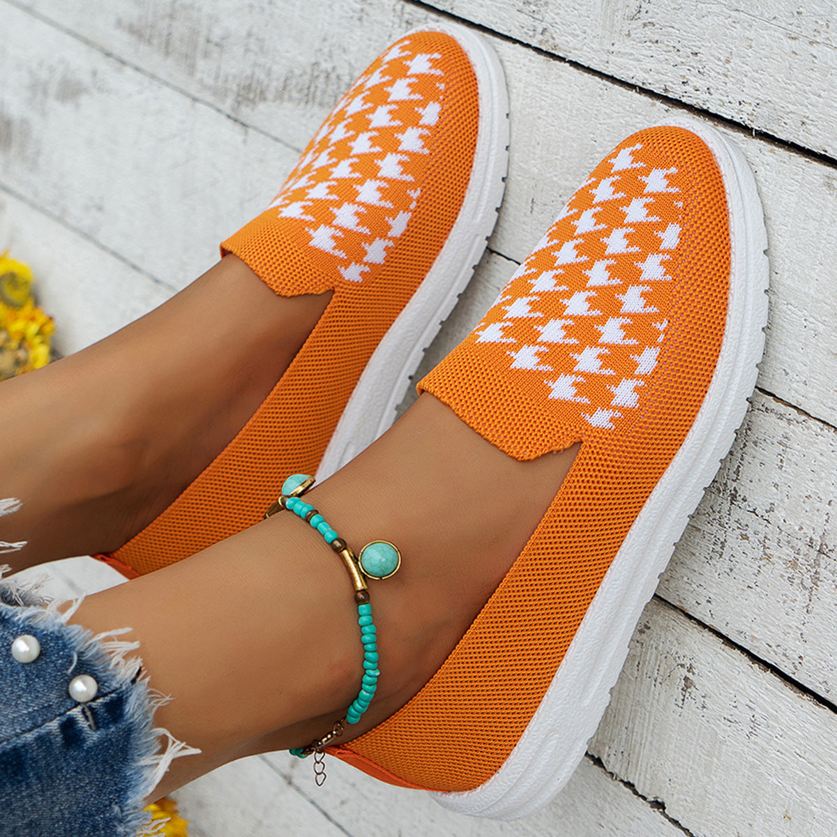 Baskets slip-on confortables pour femmes avec un motif moderne en pied-de-poule Chic und Stil
