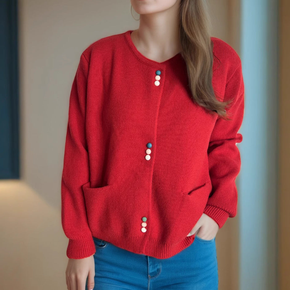 Cardigan pour femmes avec des boutons décoratifs et des poches pratiques Chic und Stil