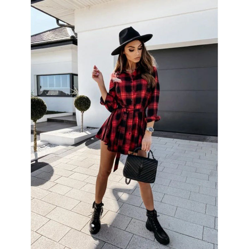 Chemise à carreaux pour femmes avec ceinture Chic und Stil