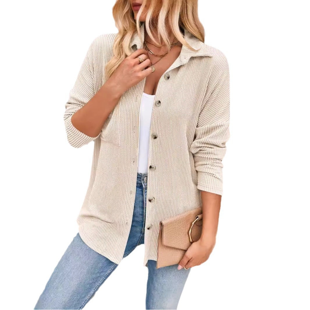 Veste en tricot pour femmes avec un matériau structuré et des poches confortables Chic und Stil