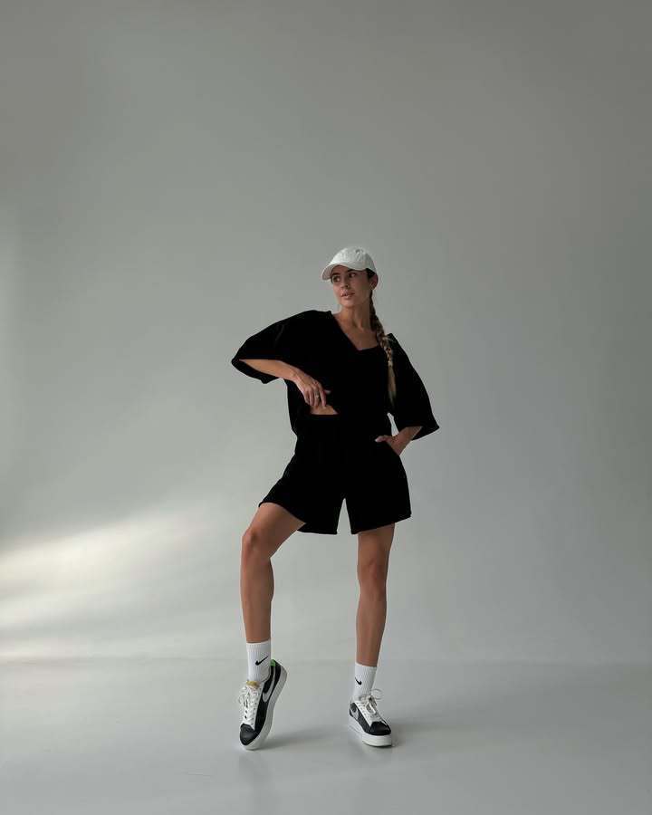 Casual top and shorts set for women with oversized cut and quick drying Chic and Style