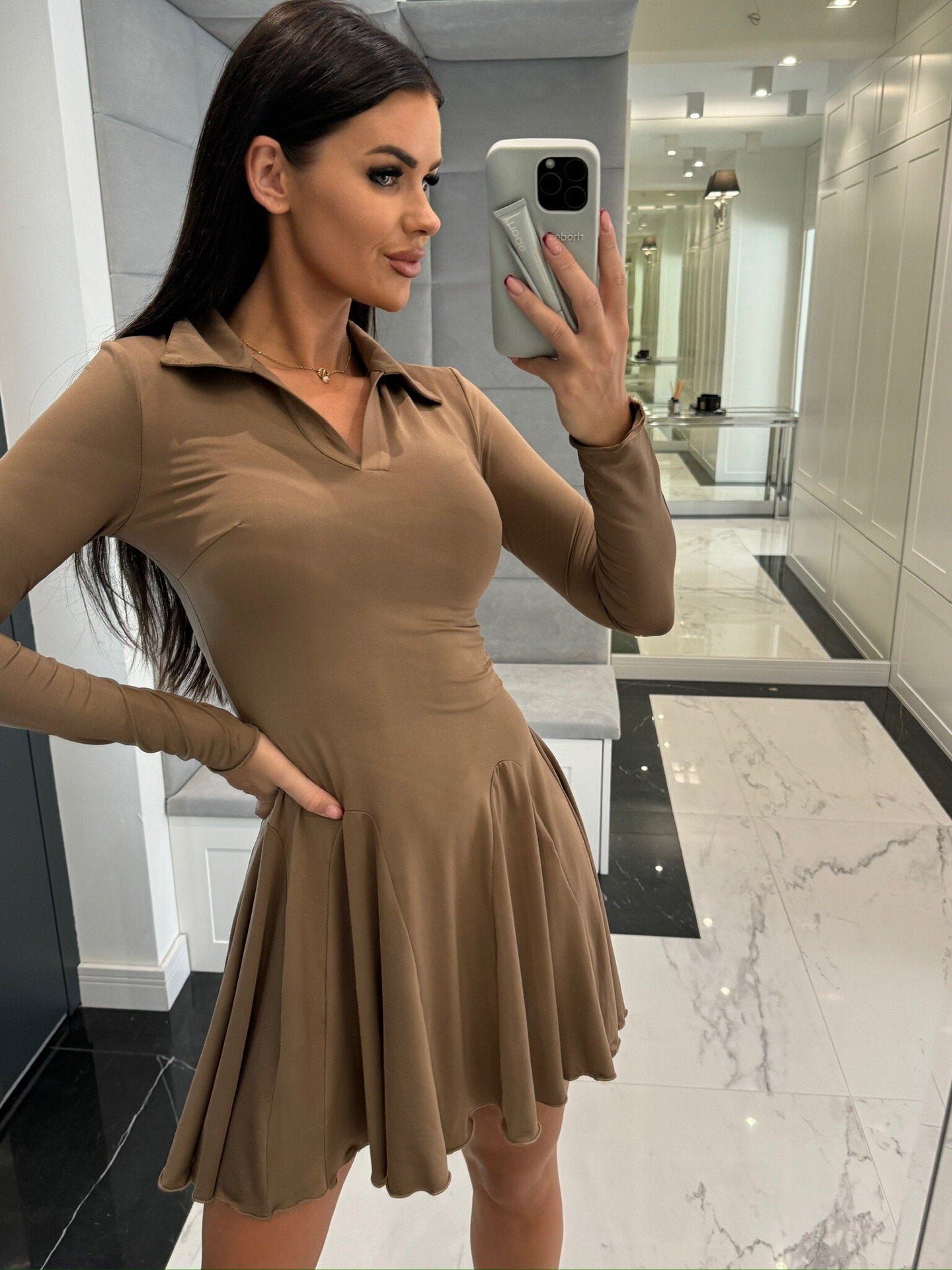 Robe évasée style polo pour femmes Chic und Stil