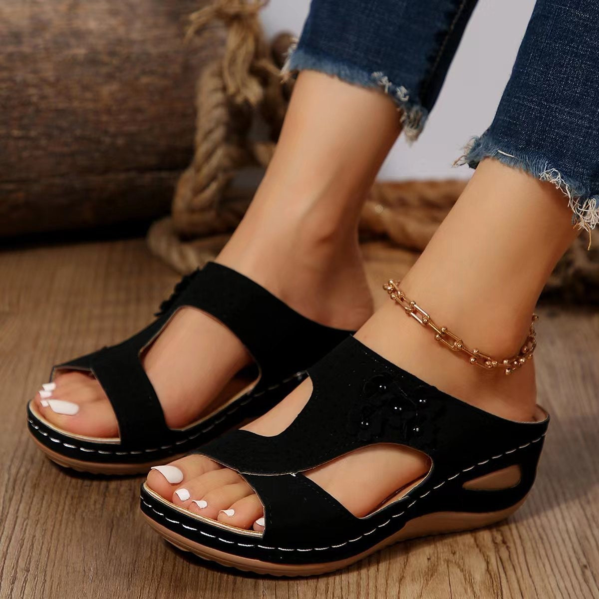 Sandales à lanières confortables pour femmes avec détails floraux Chic und Stil