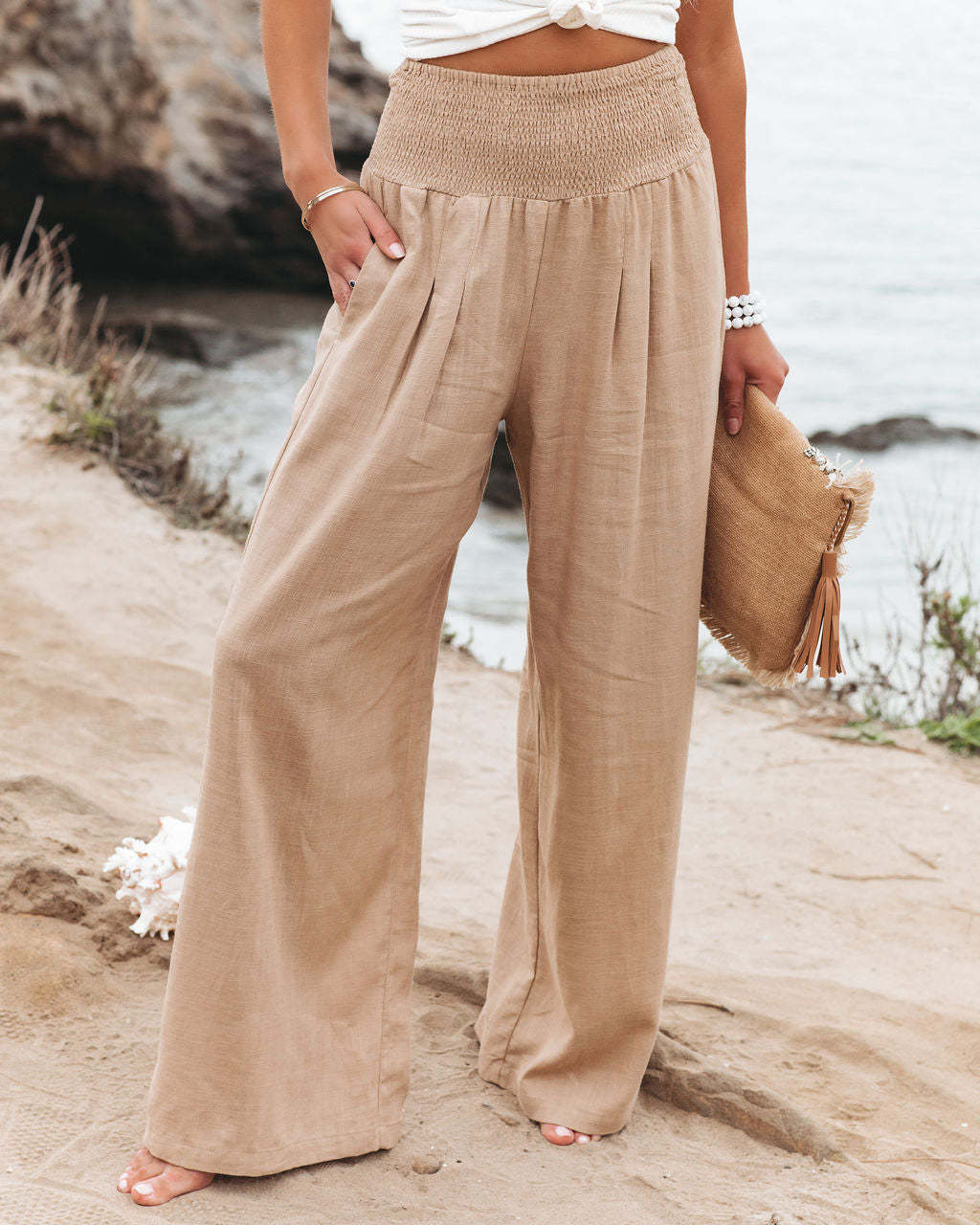 Pantalon d'été pour femmes, coupe large, avec taille élastique et détails de resserrement Chic und Stil