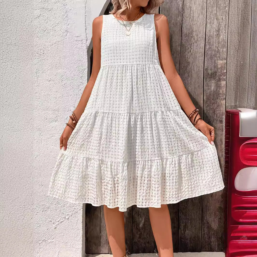 Robe d'été décontractée pour femmes avec légèrement volants et décolleté en V Chic und Stil