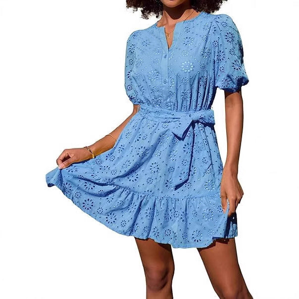 Robe Mini à œillets floraux pour femmes Chic und Stil