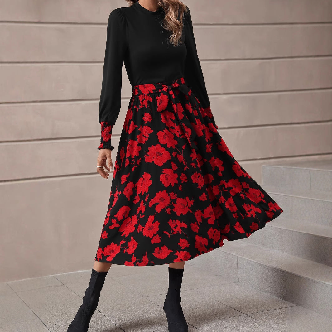 Robe midi femme avec des détails volantés et un motif floral Chic und Stil