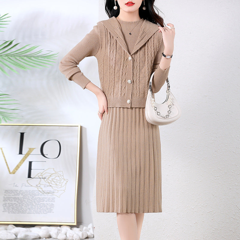 Robe en tricot élégante pour femmes avec grand col et détails de boutons Chic und Stil