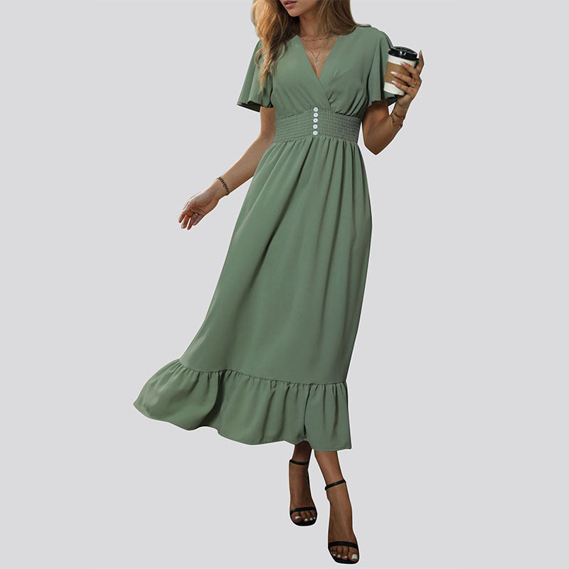 Robe maxi fluide pour femmes avec des manches volantes et un détail de bouton Chic und Stil