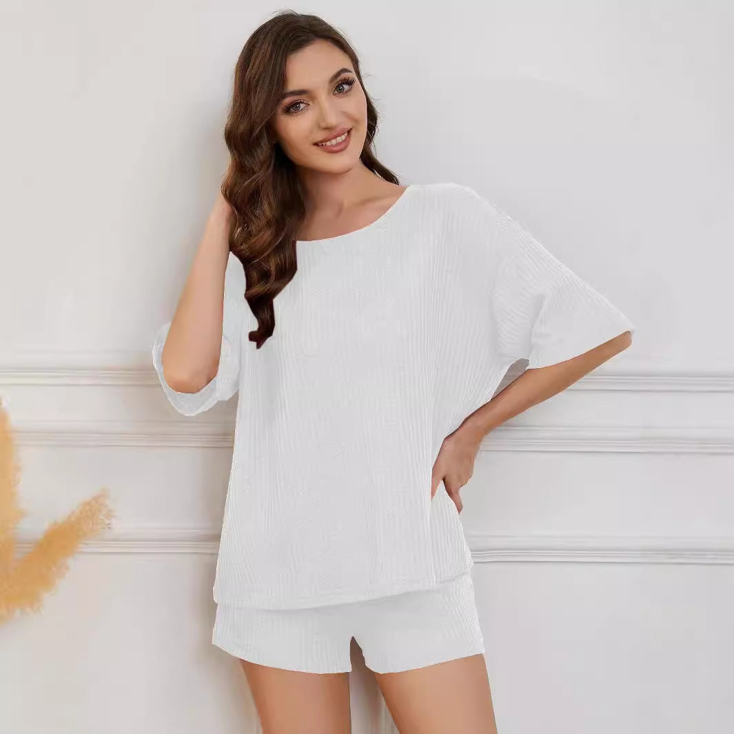 Ensemble confortable pour femme composé d'un haut oversize et de shorts Chic und Stil