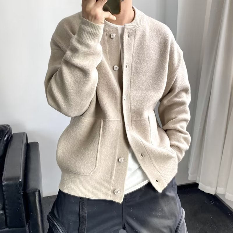 Cardigan en tricot confortable pour hommes avec fermeture à pression et poches latérales Chic und Stil