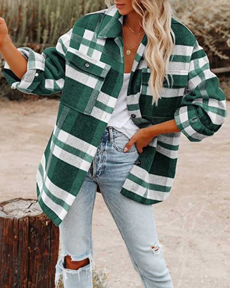 Veste chemise surdimensionnée pour dames avec motif à carreaux et poches pratiques Chic und Stil