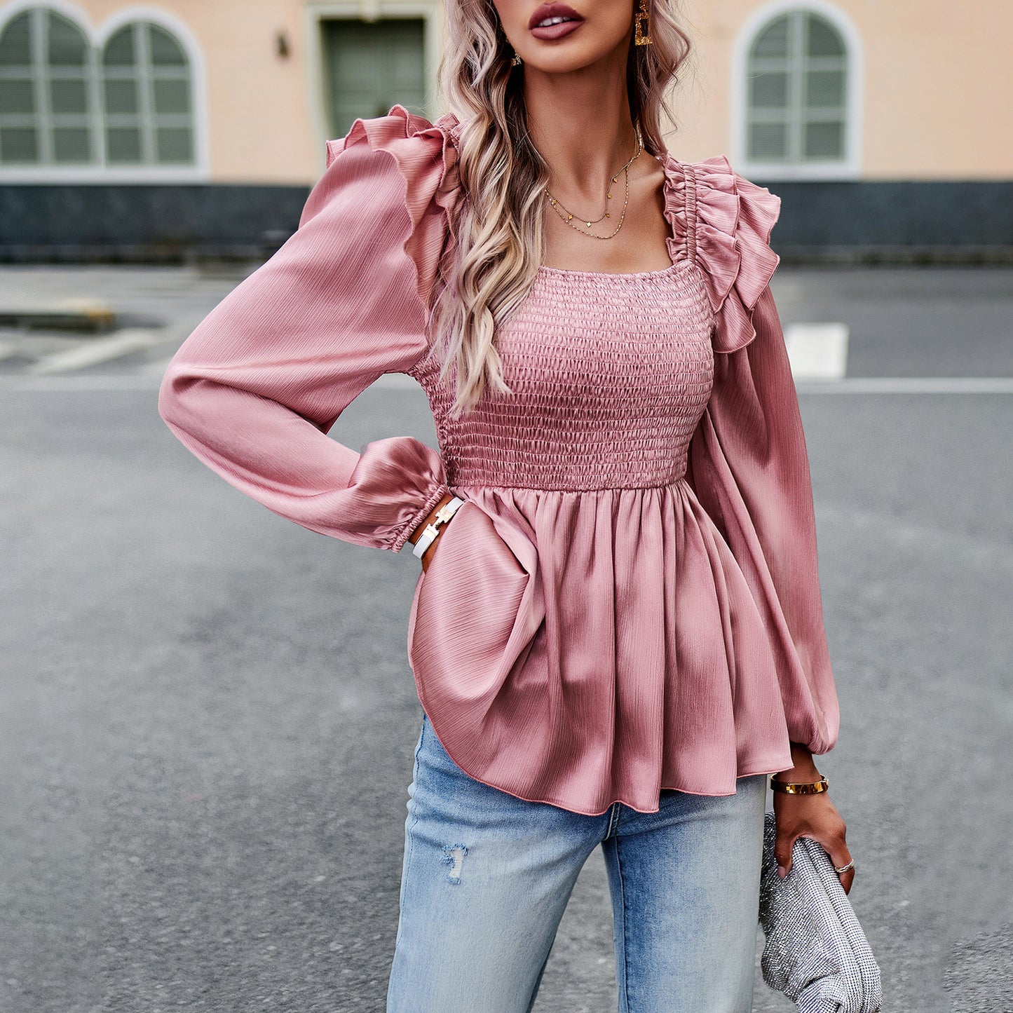 Blouse pour femmes avec des détails volants et une taille élastique Chic und Stil