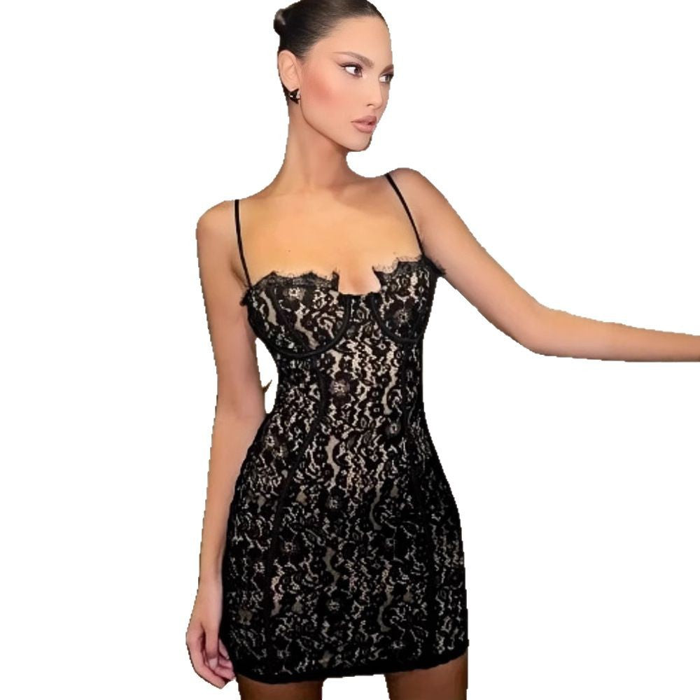 Robe en dentelle pour femmes avec bretelles réglables Chic und Stil