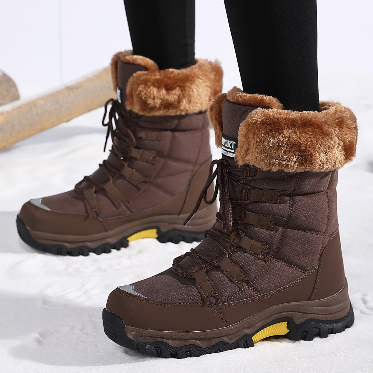 Bottes d'hiver pour femmes avec col en fausse fourrure douillette et semelle antidérapante Chic und Stil
