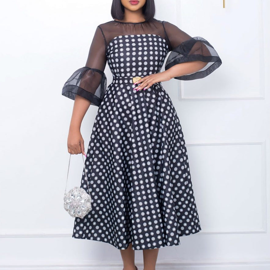 Robe fleurie pour femmes avec des manches transparentes Chic und Stil