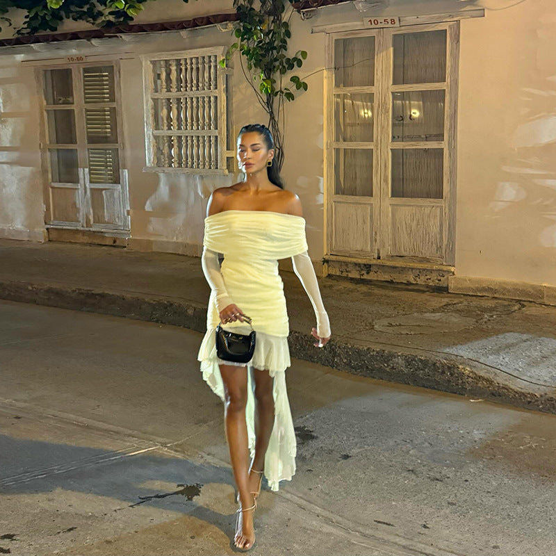 Robe midi froncée épaule dénudée Chic und Stil