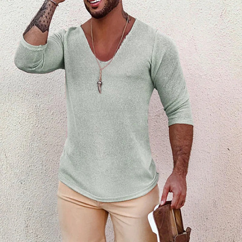 Chemise à col V pour hommes avec design de structure innovant Chic und Stil