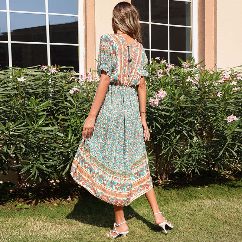 Robe midi boho femme à ourlet asymétrique avec imprime frappant Chic und Stil