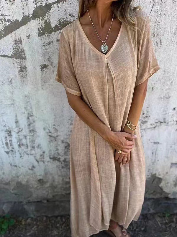 Robe midi femme avec design plissé et coupe décontractée Chic und Stil