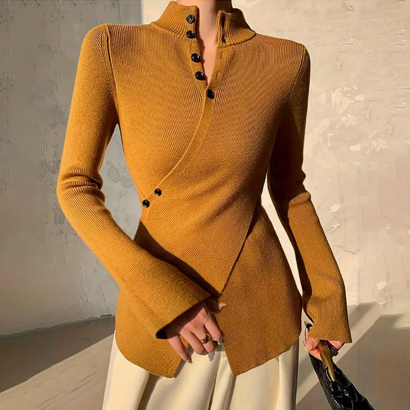 Blouse en tricot pour dames avec coupe asymétrique et détails de boutons Chic und Stil
