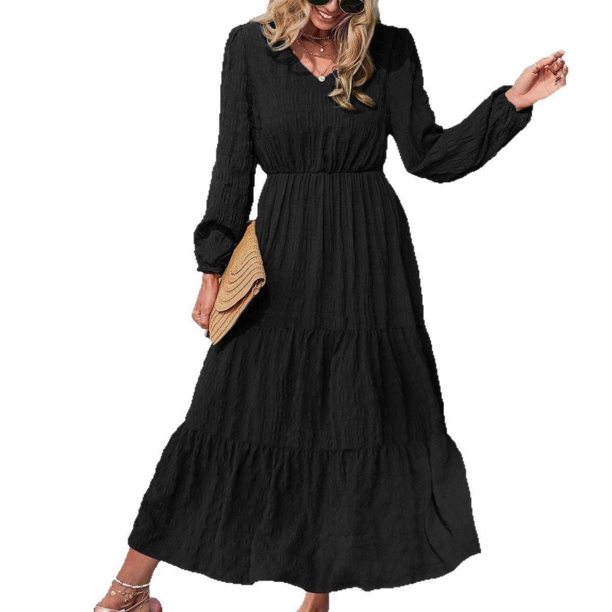Robe maxi femme avec un léger design froissé et un élégant décolleté en V Chic und Stil