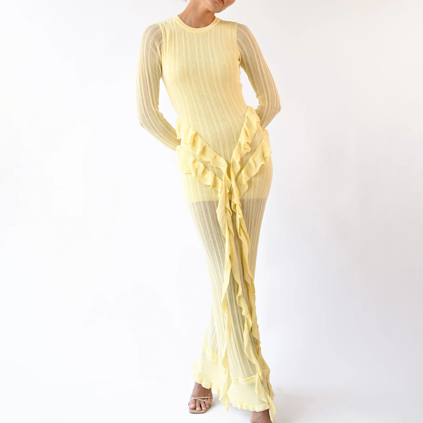 Robe maxi femme avec des détails de volants raffinés et une coupe élégante Chic und Stil