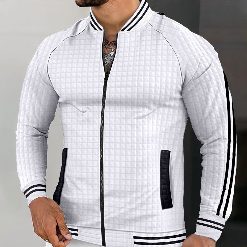 Veste matelassée sportive pour hommes avec un design structuré et des poches zippées latérales Chic und Stil