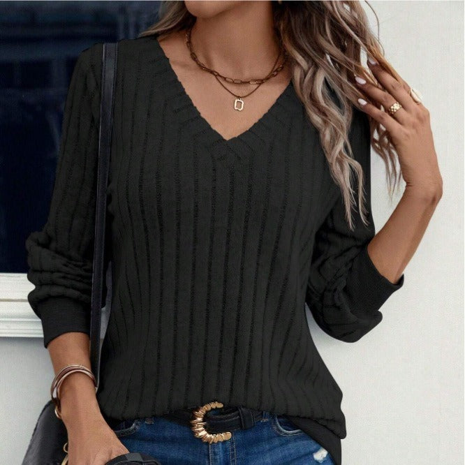 Pull femme avec décolleté en V et motif à côtes texturé Chic und Stil