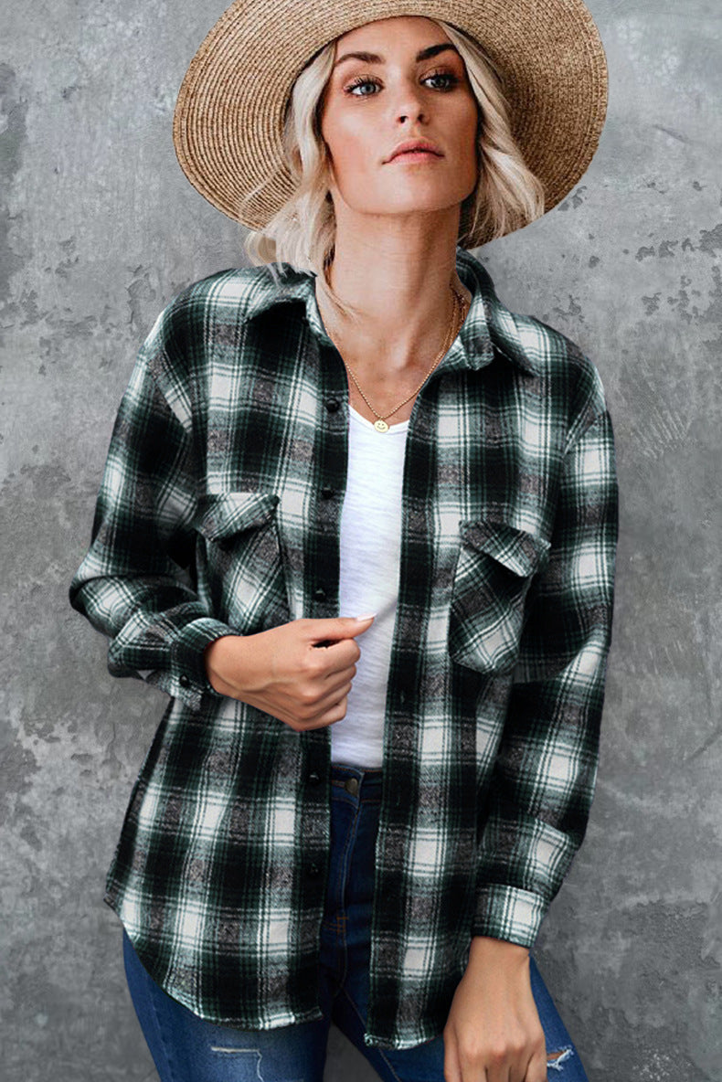 Chemise en flanelle pour femmes avec motif à carreaux et poches plaquées Chic und Stil