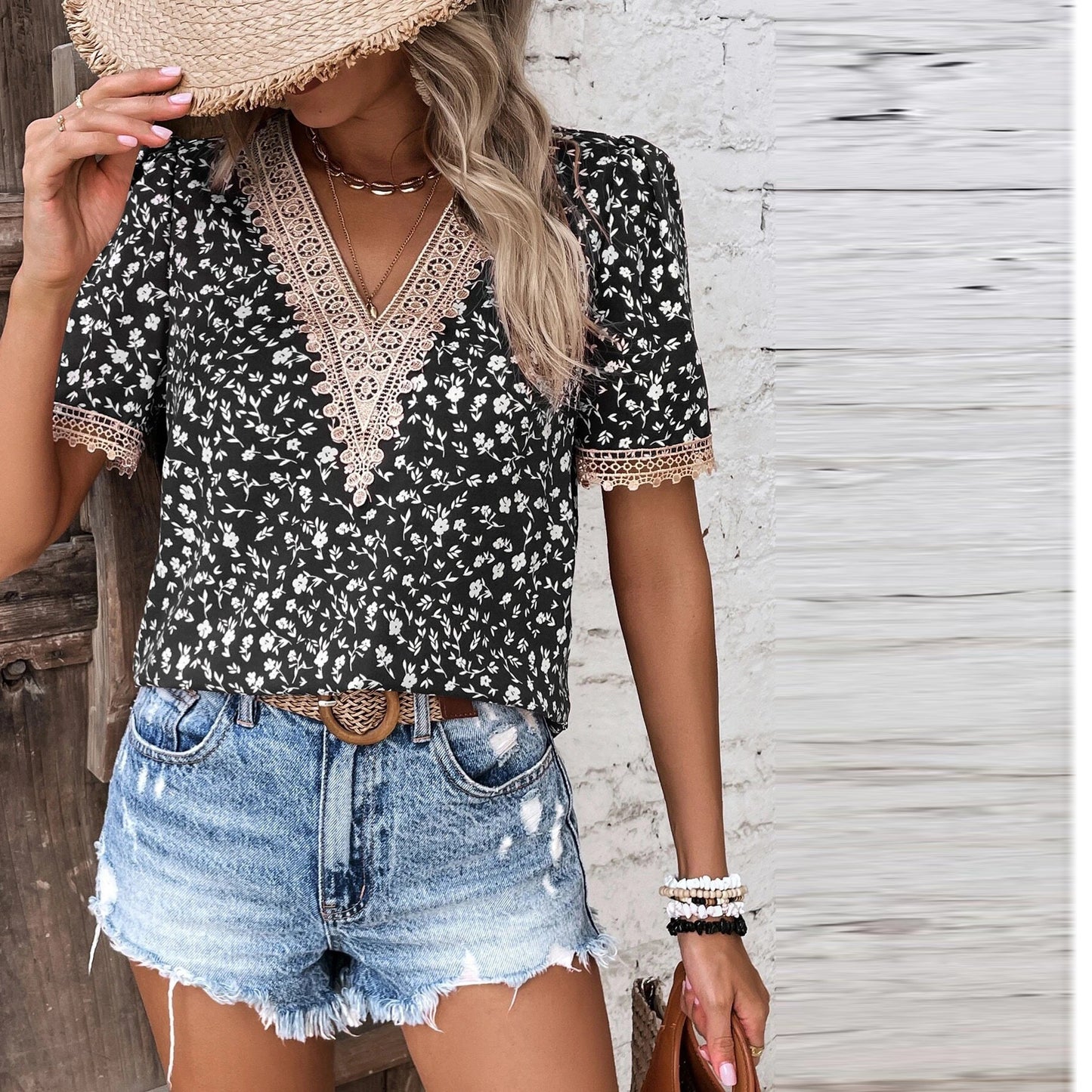 Dames blouson brodé de fleurs Chic und Stil