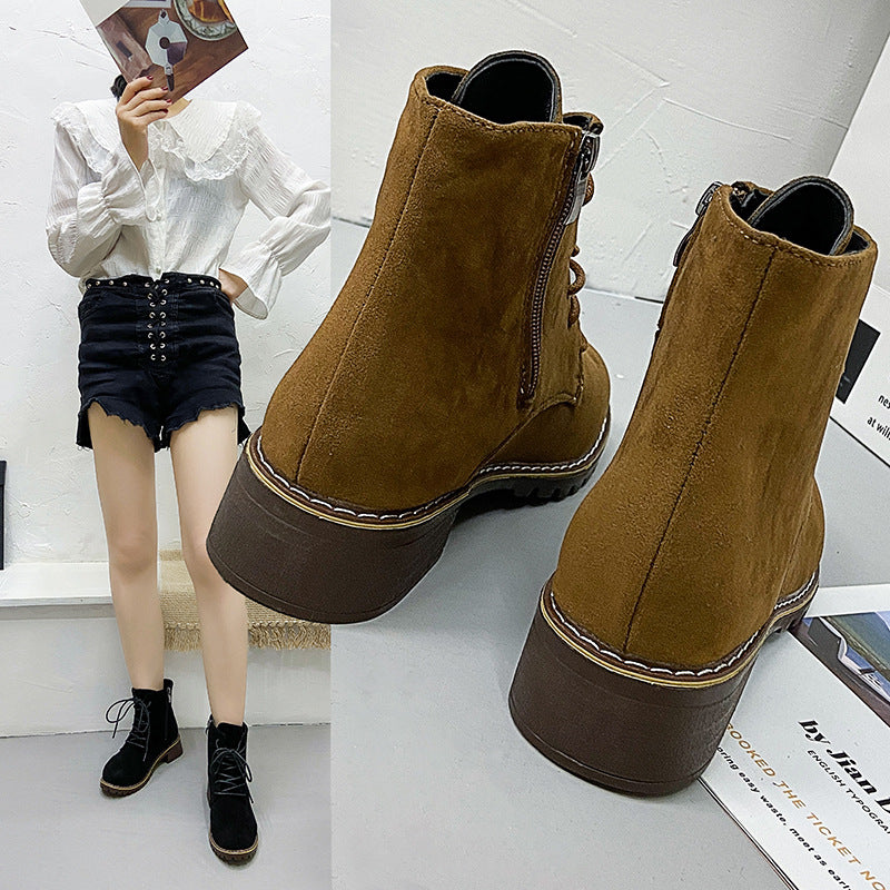 Bottines pour femmes en daim à la mode avec fermeture éclair supplémentaire et semelle profilée légère Chic und Stil