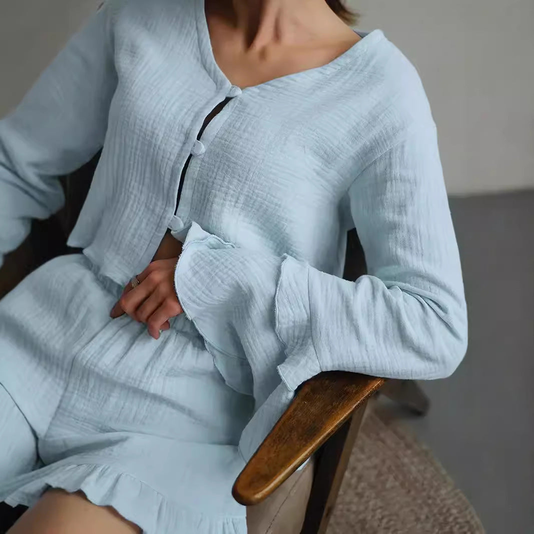 Ensemble pour femmes composé d'un haut léger et de shorts avec volants Chic und Stil