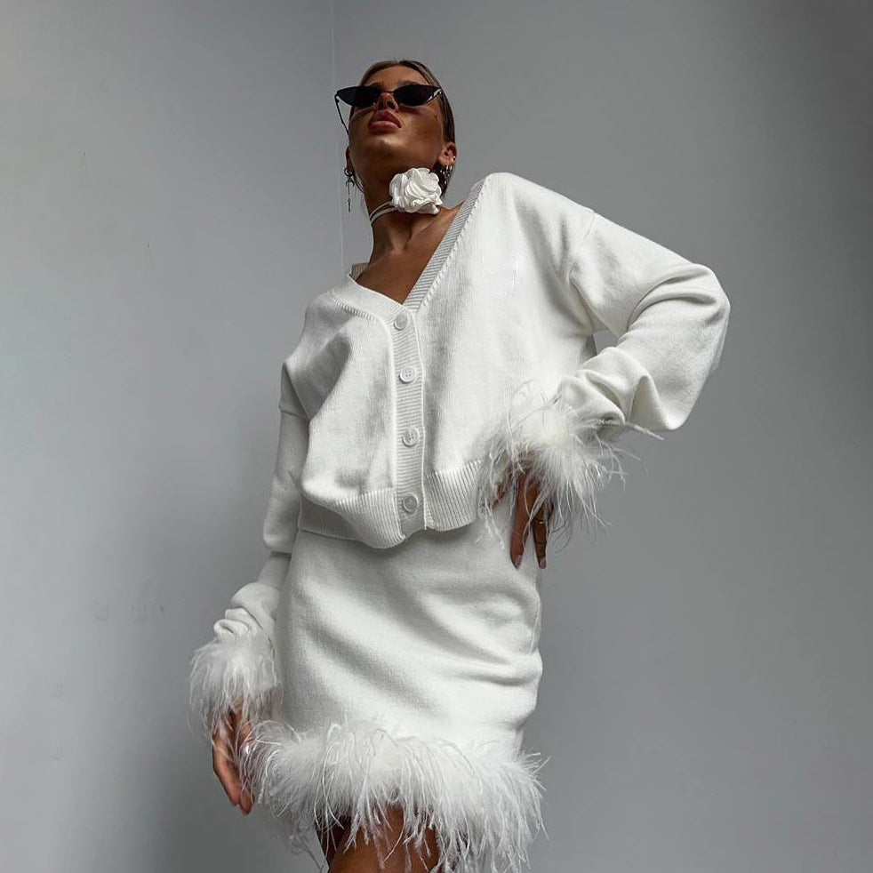 Dames Cardigan douillet avec des détails en plumes élégants Chic und Stil