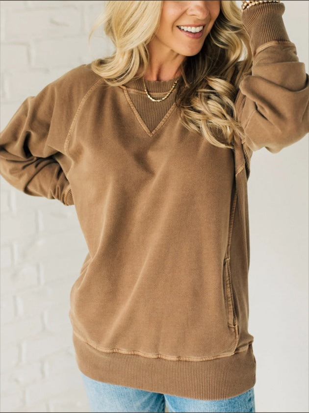 Casual pullover for women with a loose fit and high-quality materials Chic and Style